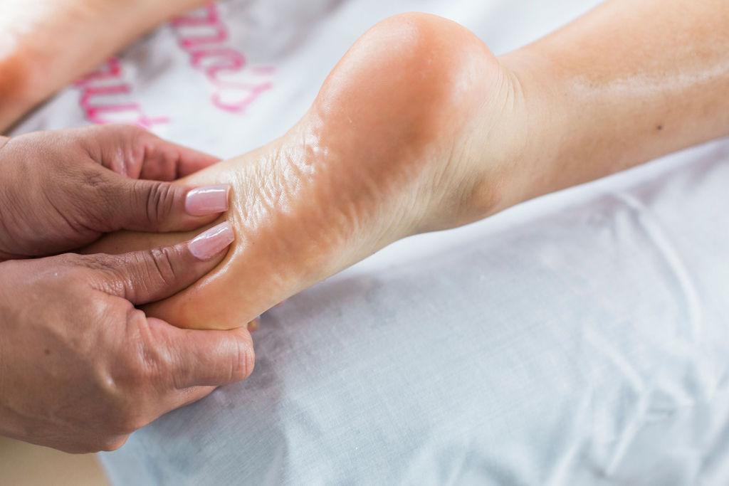 Reflexology – Momo’s Beauty